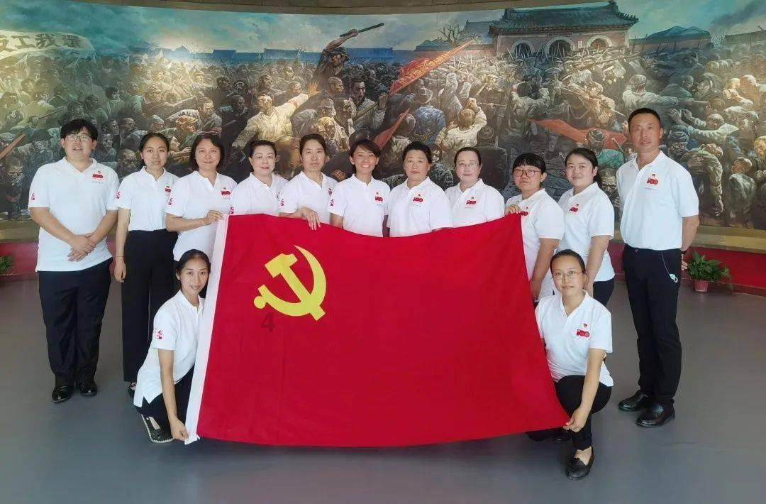 与其怨天尤人,不如提灯前行找到生命的光